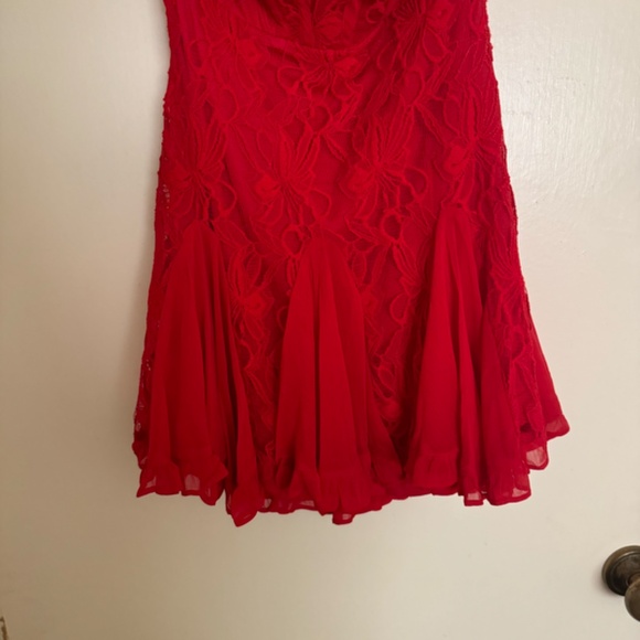Selfie Leslie Juneth Godet Hem Dress Red - Picture 6 of 6